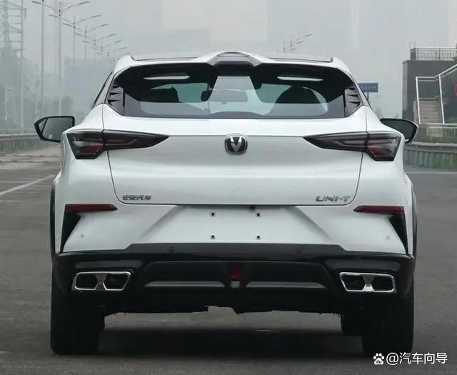 長安轎車新款車2023，創新設計，引領未來駕駛體驗，長安轎車新款車2023，創新設計引領未來駕駛風潮