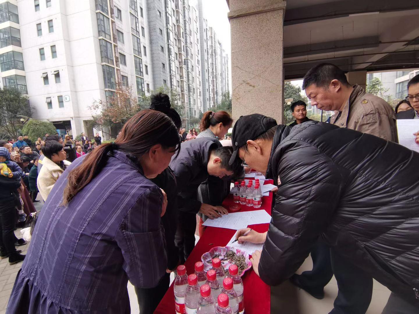 中南財經政法大學電動車管理新規，引領校園綠色出行的嶄新篇章，中南財經政法大學電動車管理新規，引領校園綠色出行新風尚