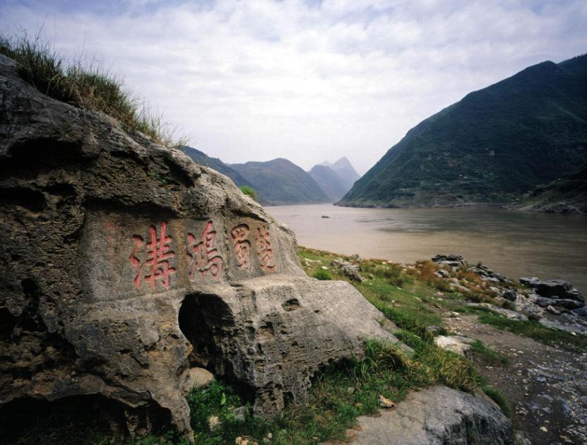 長江游輪旅游價格解析，體驗流動的江河風情，長江游輪旅游價格詳解，體驗江河流動的風情